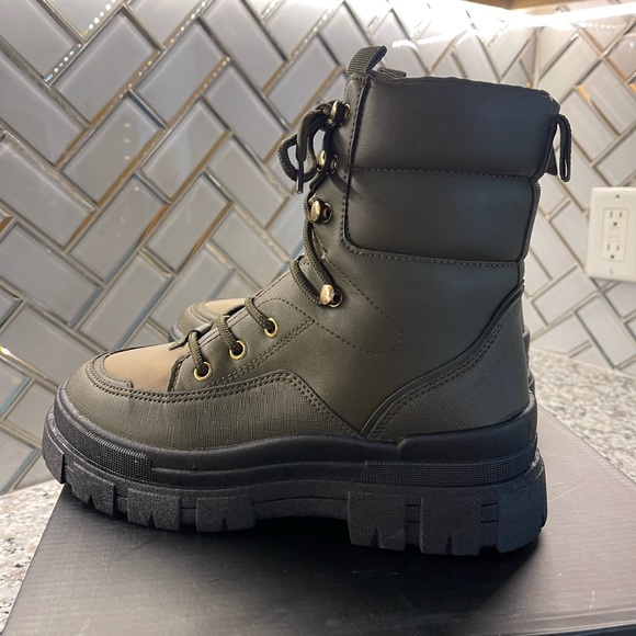 Army Green Combat Boots - Picture 4 of 7